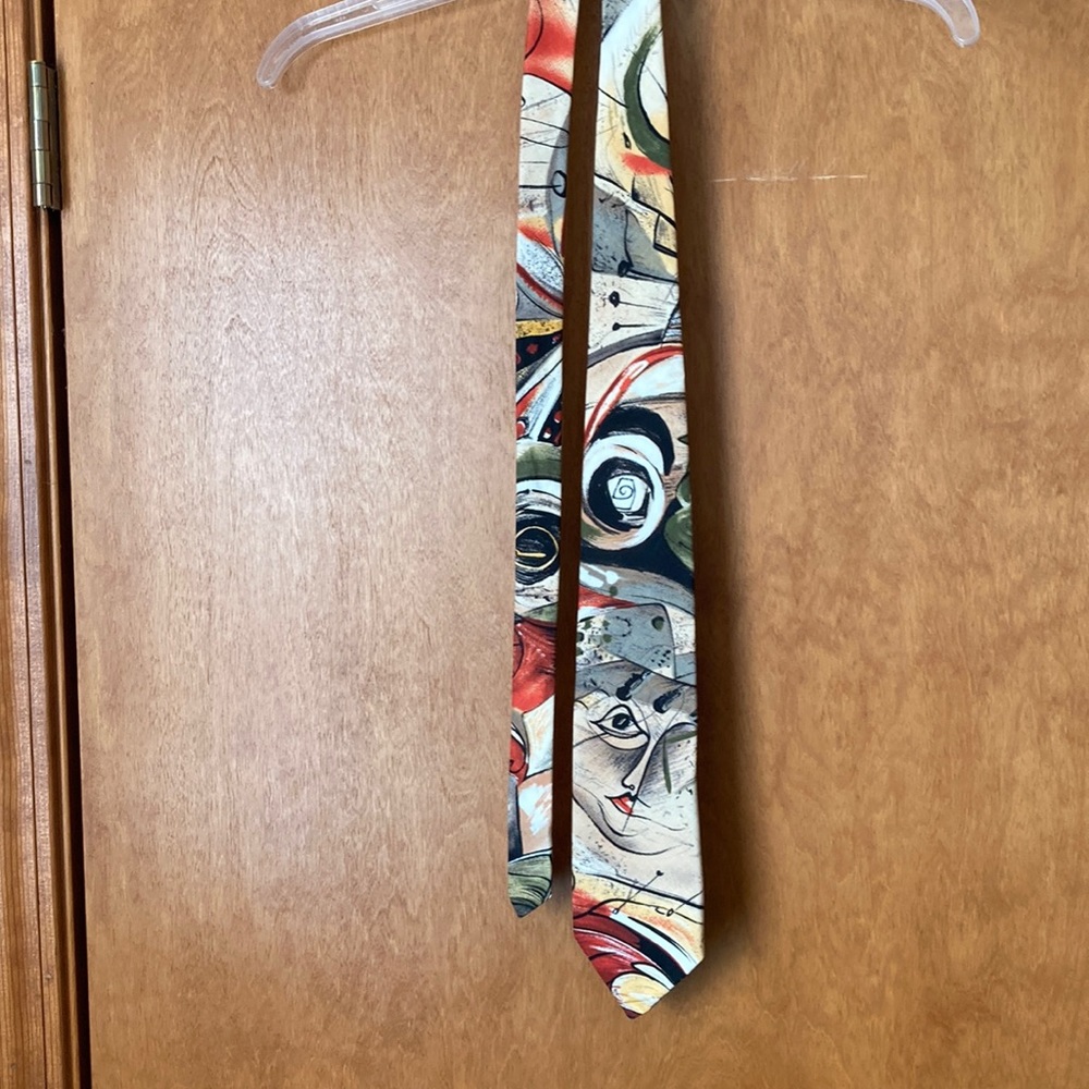 Vintage novelty Artsy  necktie